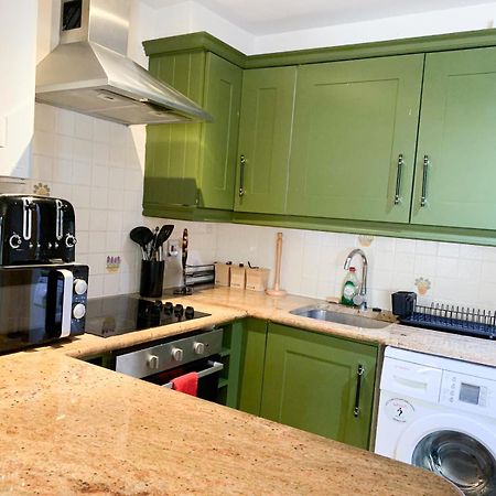 Lovely 1 Bedroom Flat In West Kensington Central London, Shepherd'S Bush Extérieur photo