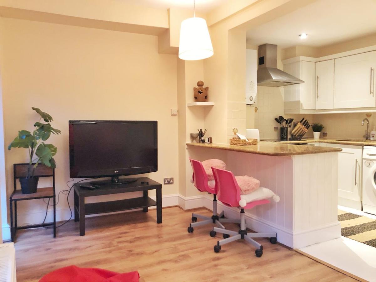 Lovely 1 Bedroom Flat In West Kensington Central London, Shepherd'S Bush Extérieur photo