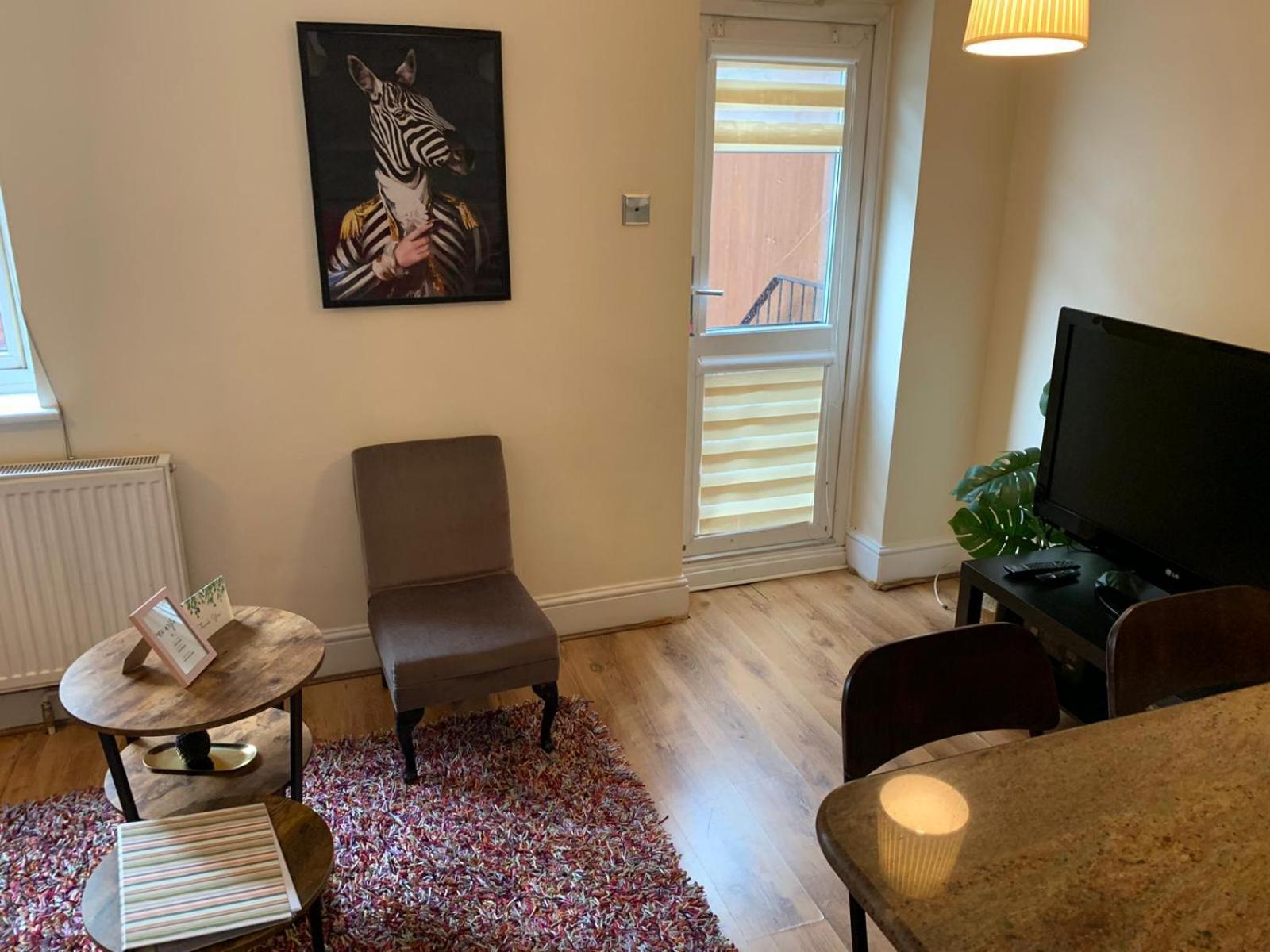 Lovely 1 Bedroom Flat In West Kensington Central London, Shepherd'S Bush Extérieur photo