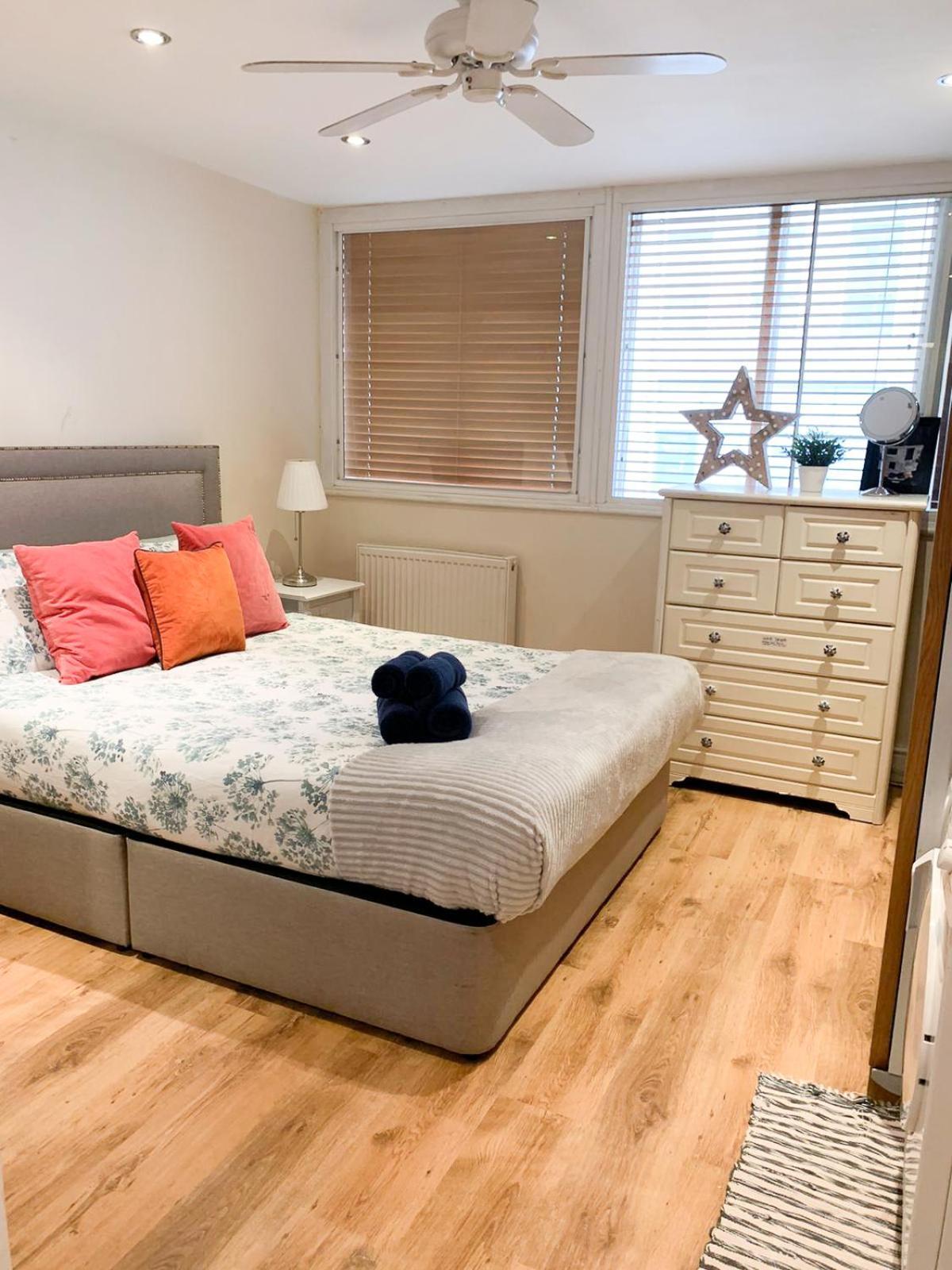 Lovely 1 Bedroom Flat In West Kensington Central London, Shepherd'S Bush Extérieur photo